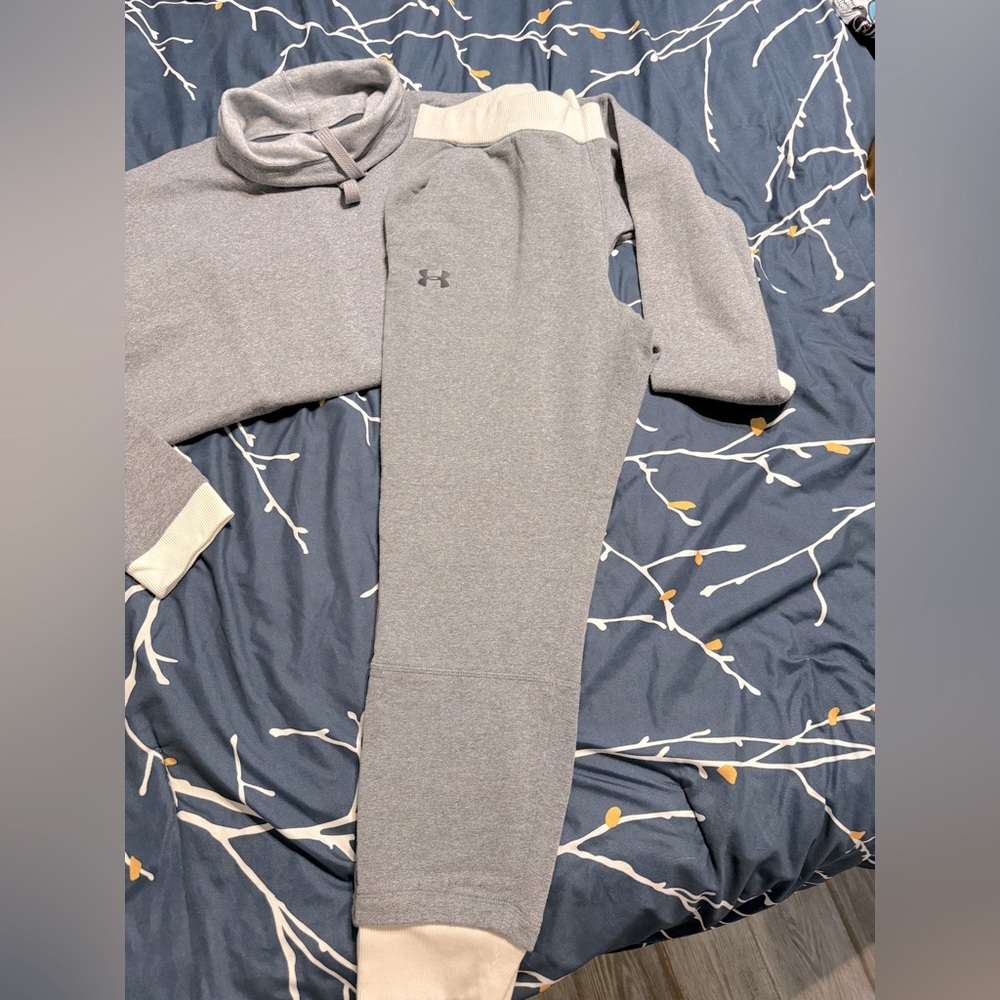 Under Armour Sweat Suit (Top and Bottom)